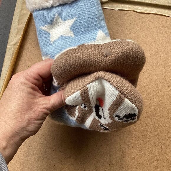 Sherpa Critter Socks New With Tag Dog And Star Design Slipper Socks - Picture 6 of 7